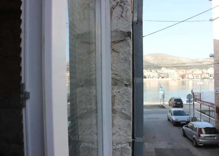 Lira - Studio Apartment