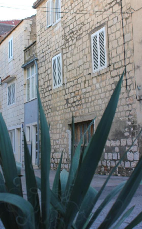 Apartment Lira -