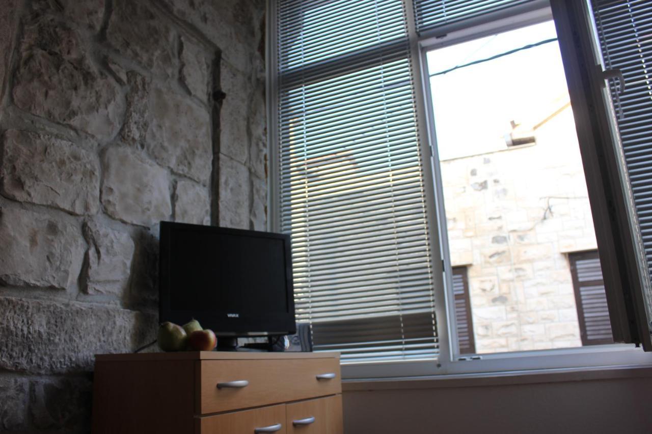 Apartment Lira -